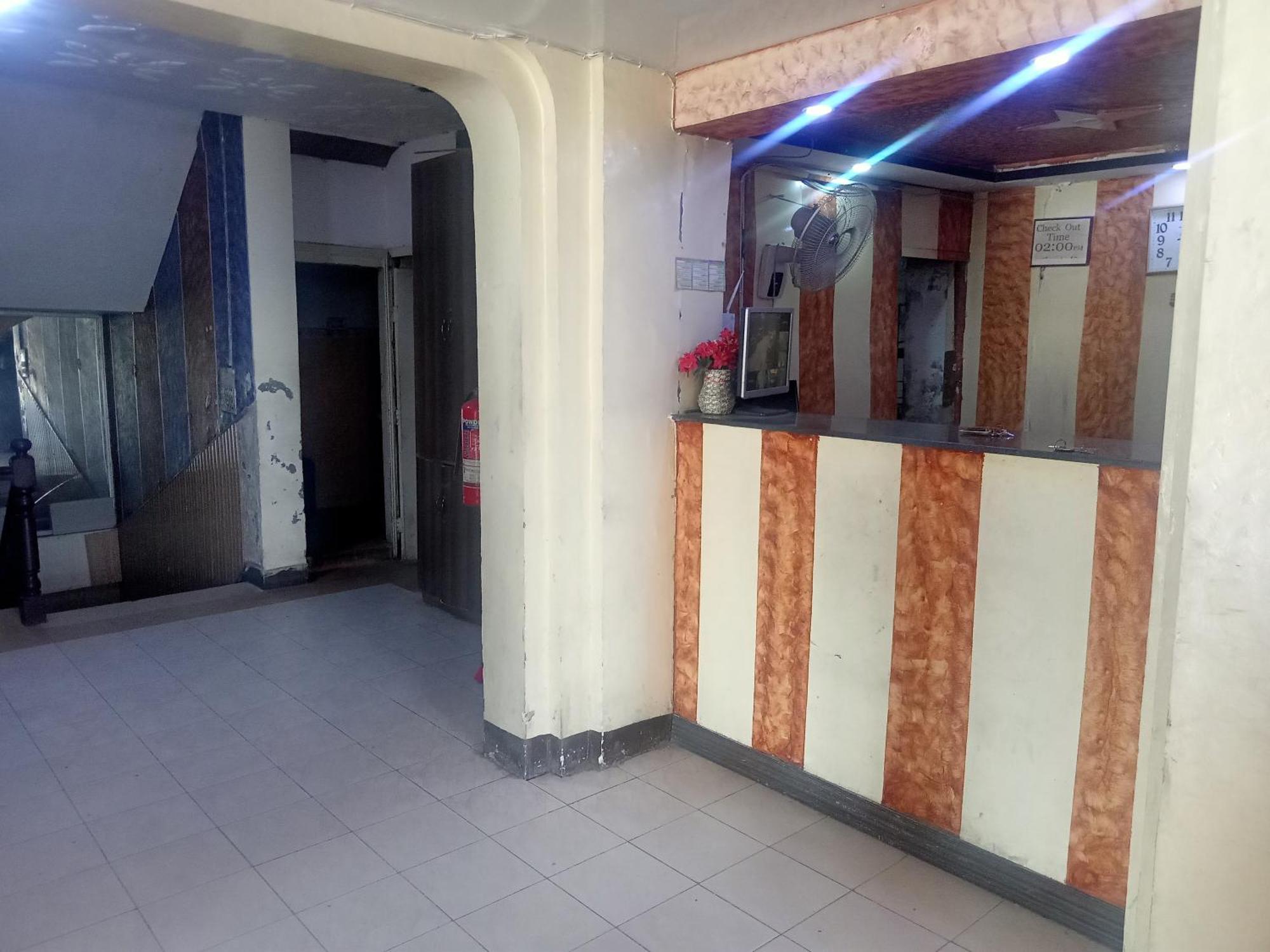רוואלפינדי Hotel Al Badar מראה חיצוני תמונה