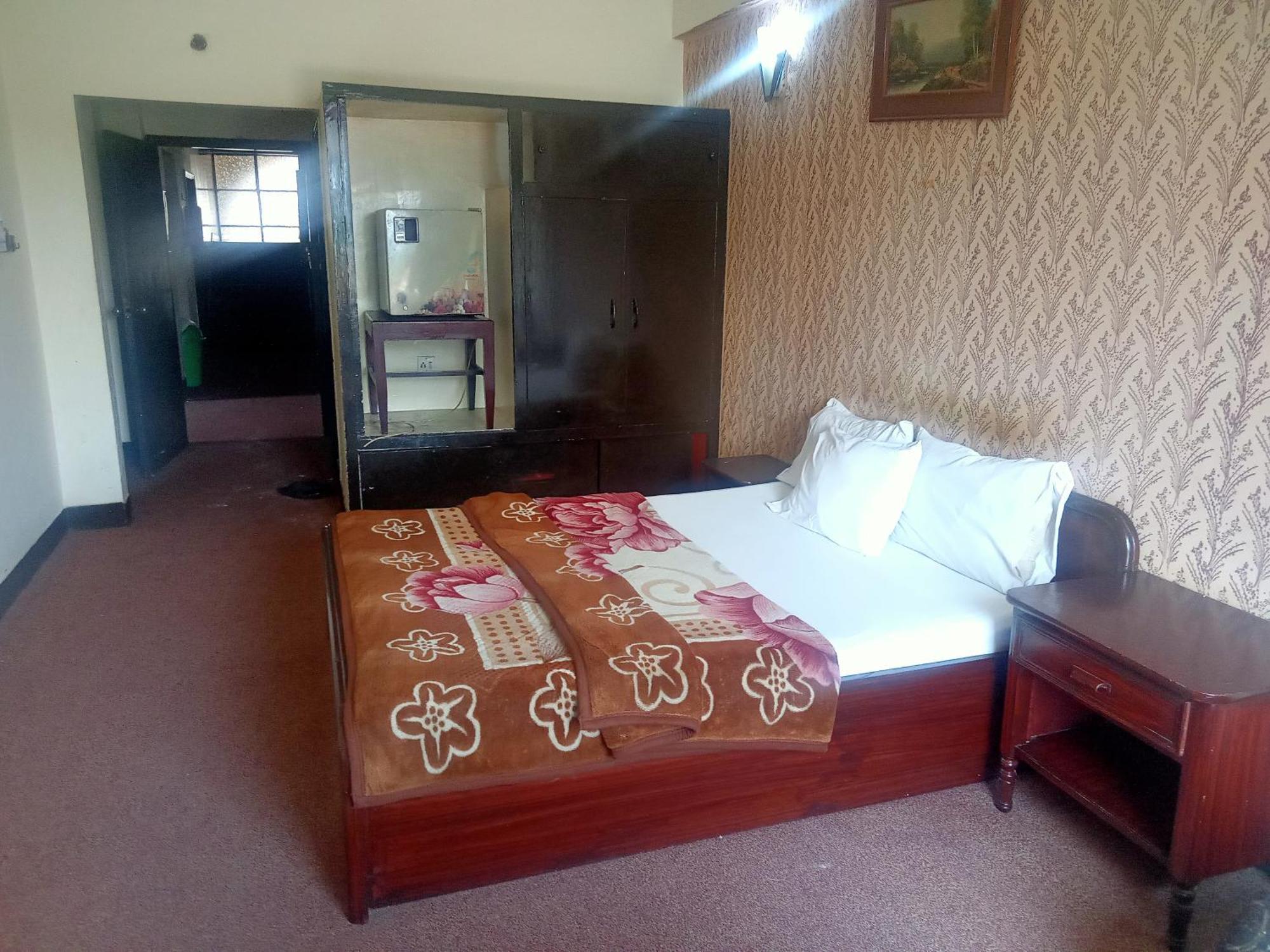 רוואלפינדי Hotel Al Badar מראה חיצוני תמונה