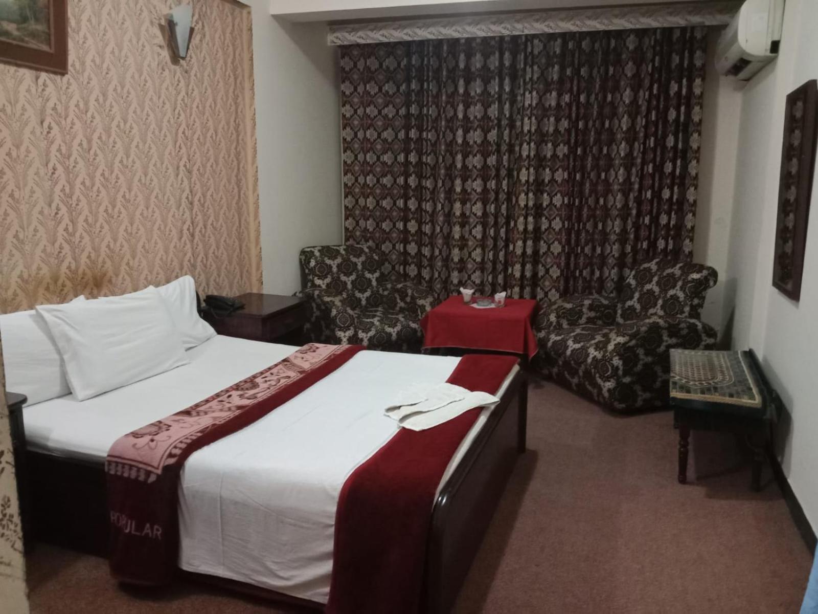 רוואלפינדי Hotel Al Badar מראה חיצוני תמונה