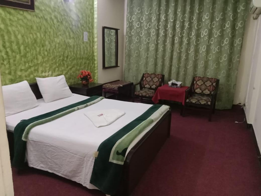 רוואלפינדי Hotel Al Badar מראה חיצוני תמונה