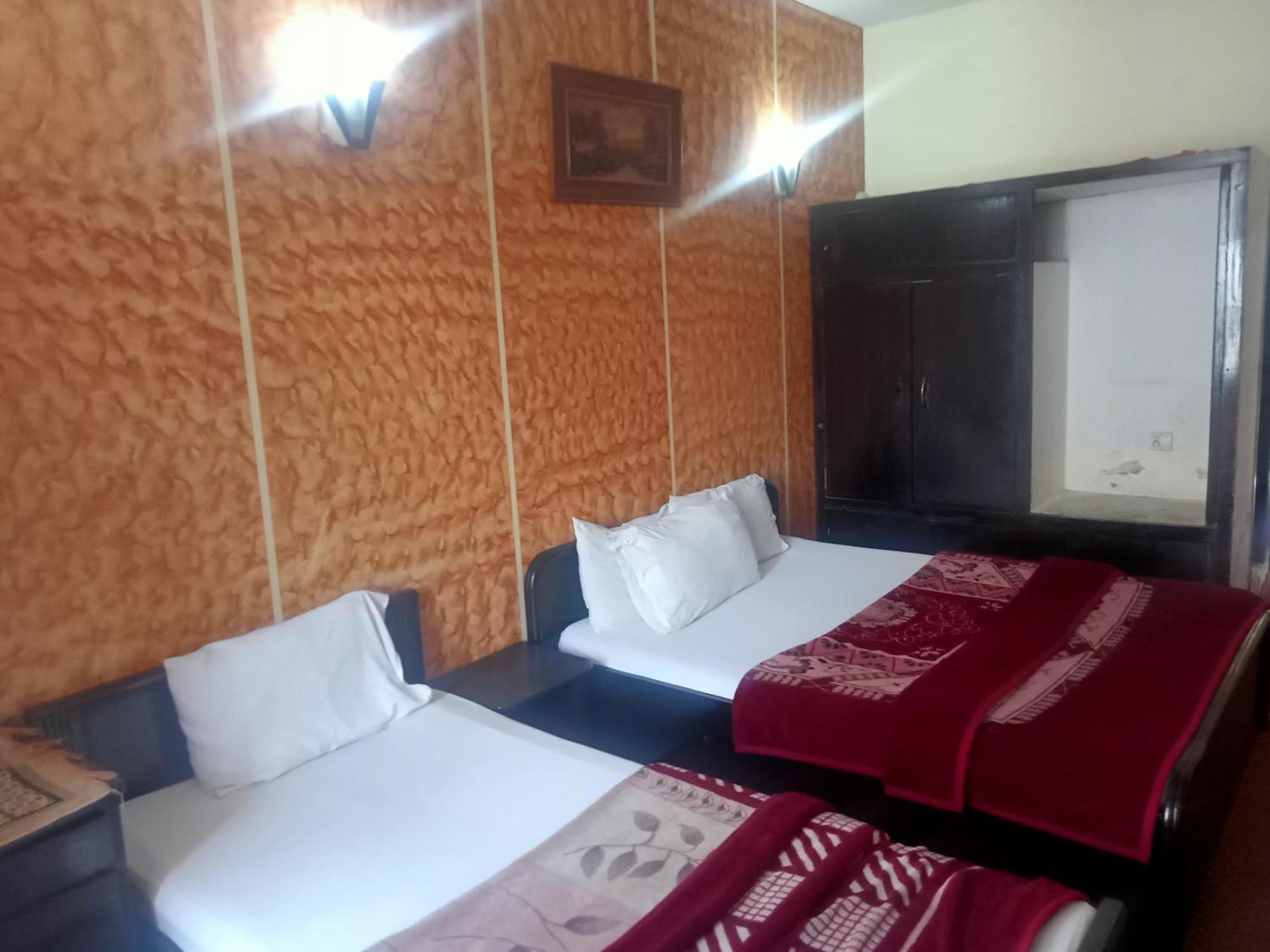 רוואלפינדי Hotel Al Badar מראה חיצוני תמונה